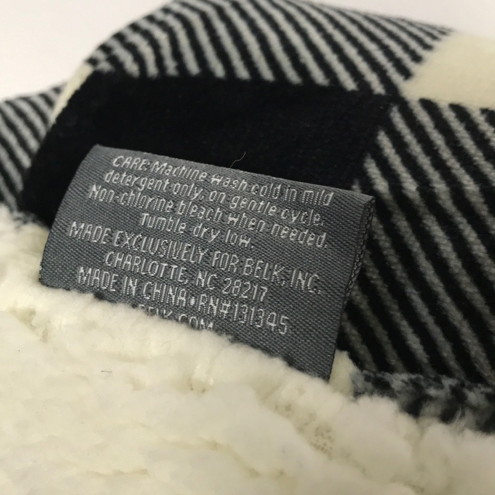 Buffalo check Throw NWT cozy fleece Throw black - Picture 7 of 10